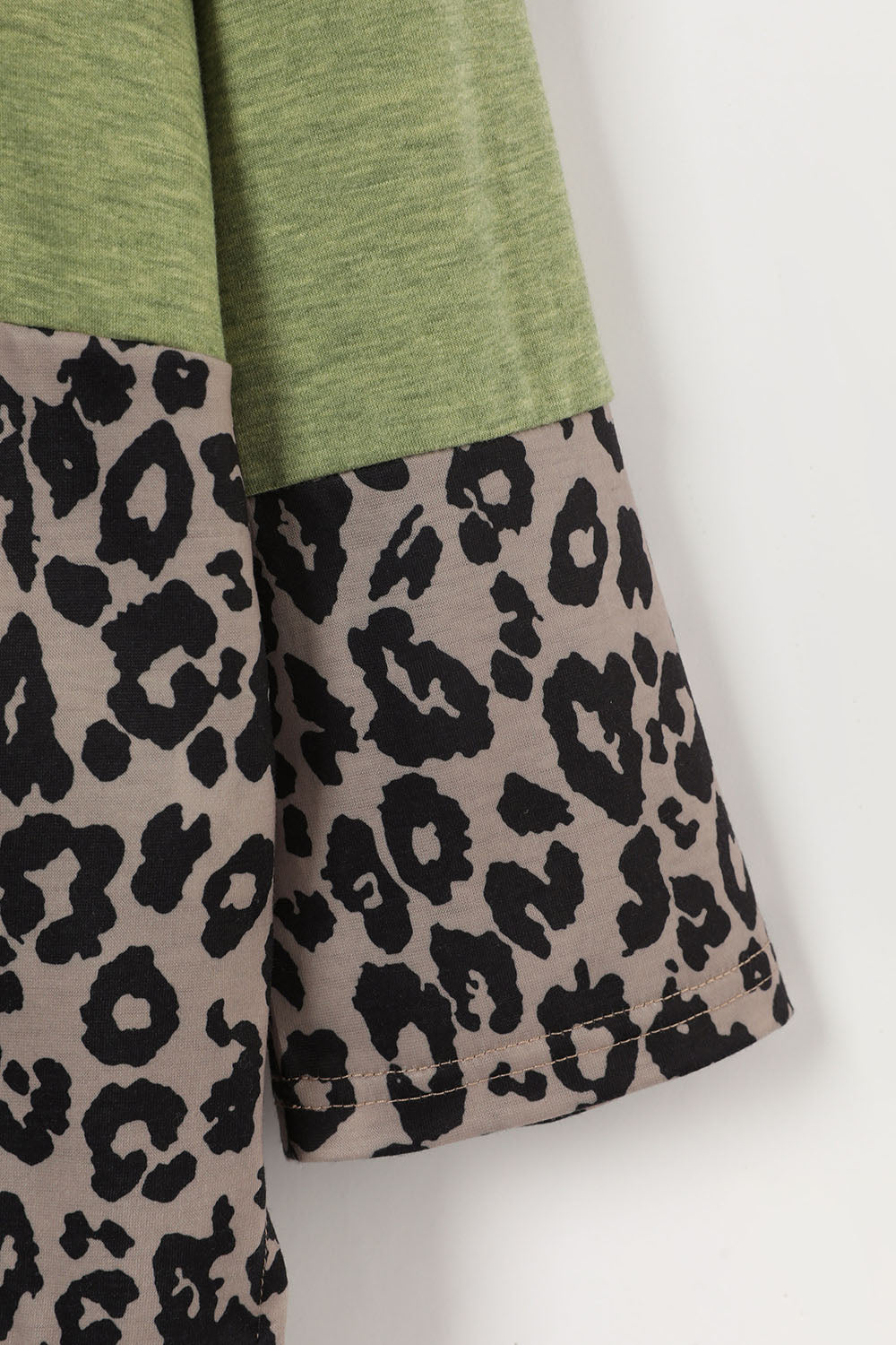 Casual Leopard Print V-Neck Blouse